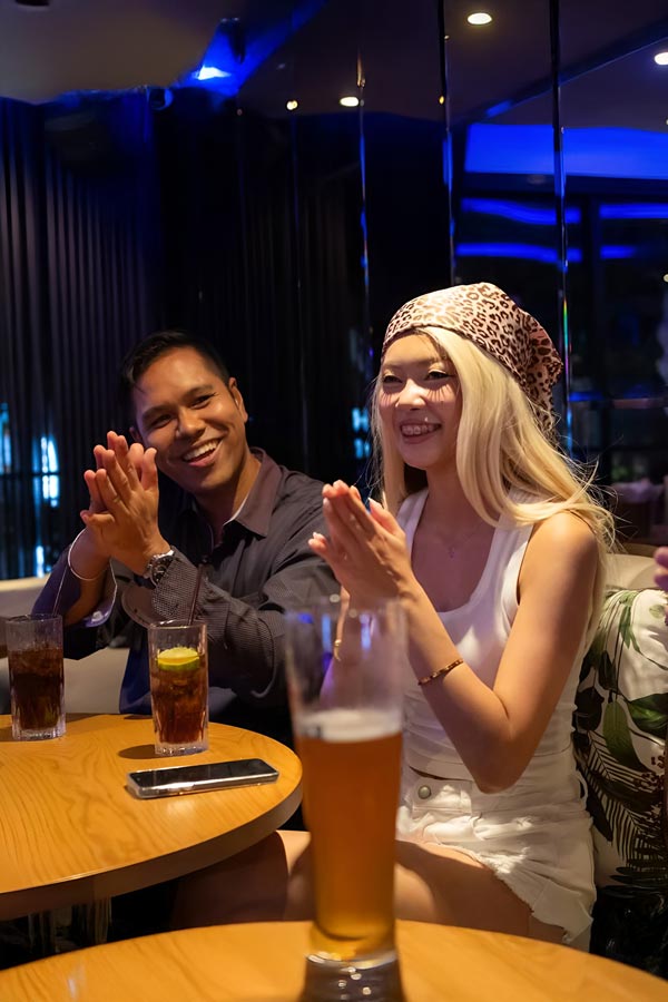 Mingle & Tingle: The Brew House
